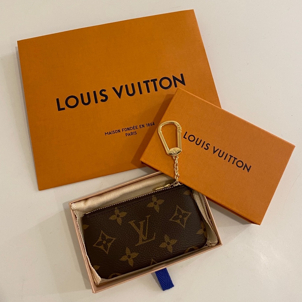 AUTHENTIC LV KEY POUCH (UNISEX) - Picture 2 of 5